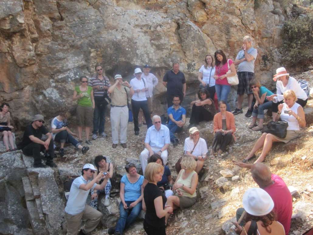 IAPC Institute of Archaeology of Paros & the Cyclades
